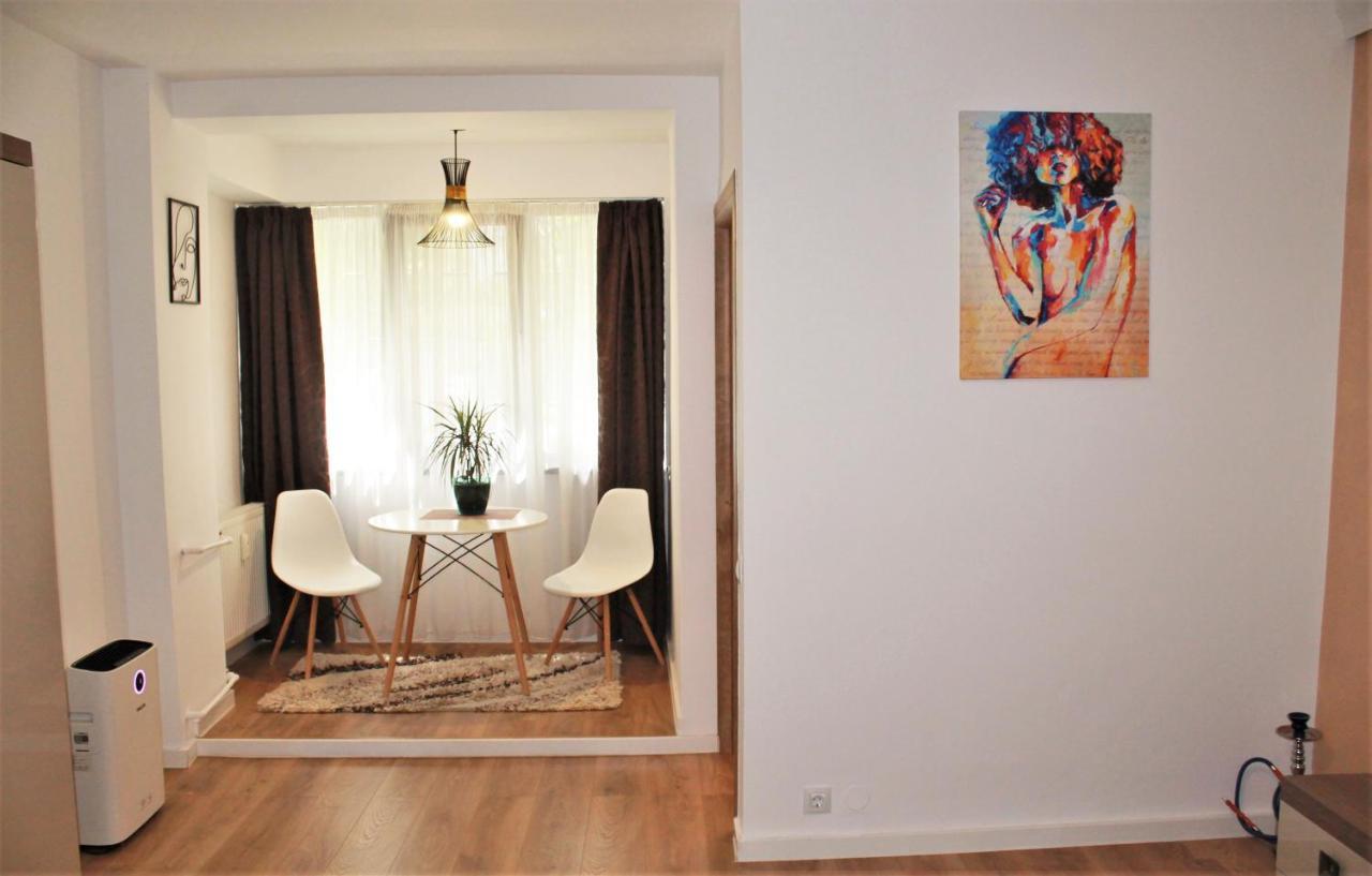 Studio Dristor - Foarte Curat Si Frumos Bucarest Exterior foto